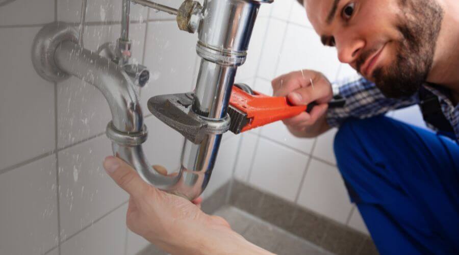 Professional same day plumber services in Lowden, IA